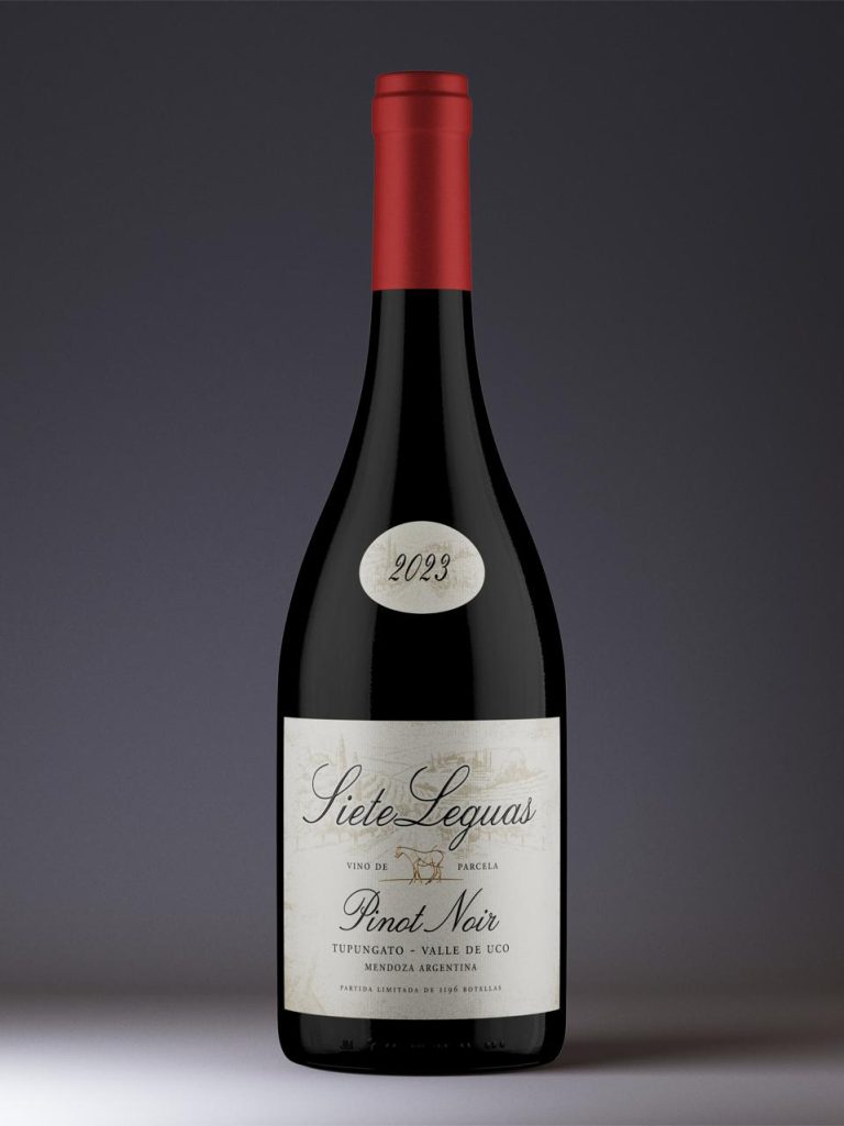 Pinot Noir, caja por 6 unidades.